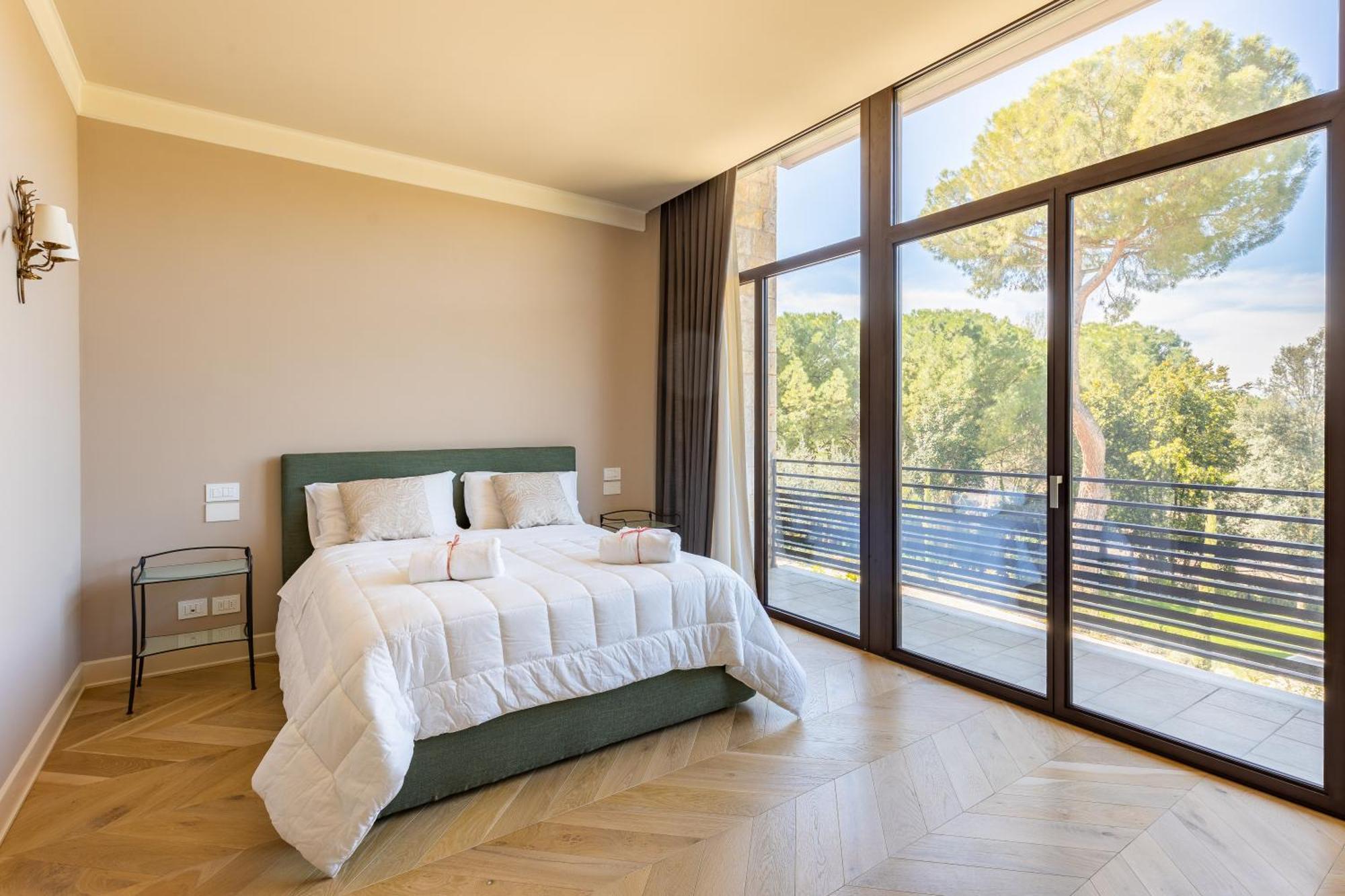 Exclusive Perugia Getaway - Apartments With Shared Pool & Parking Экстерьер фото